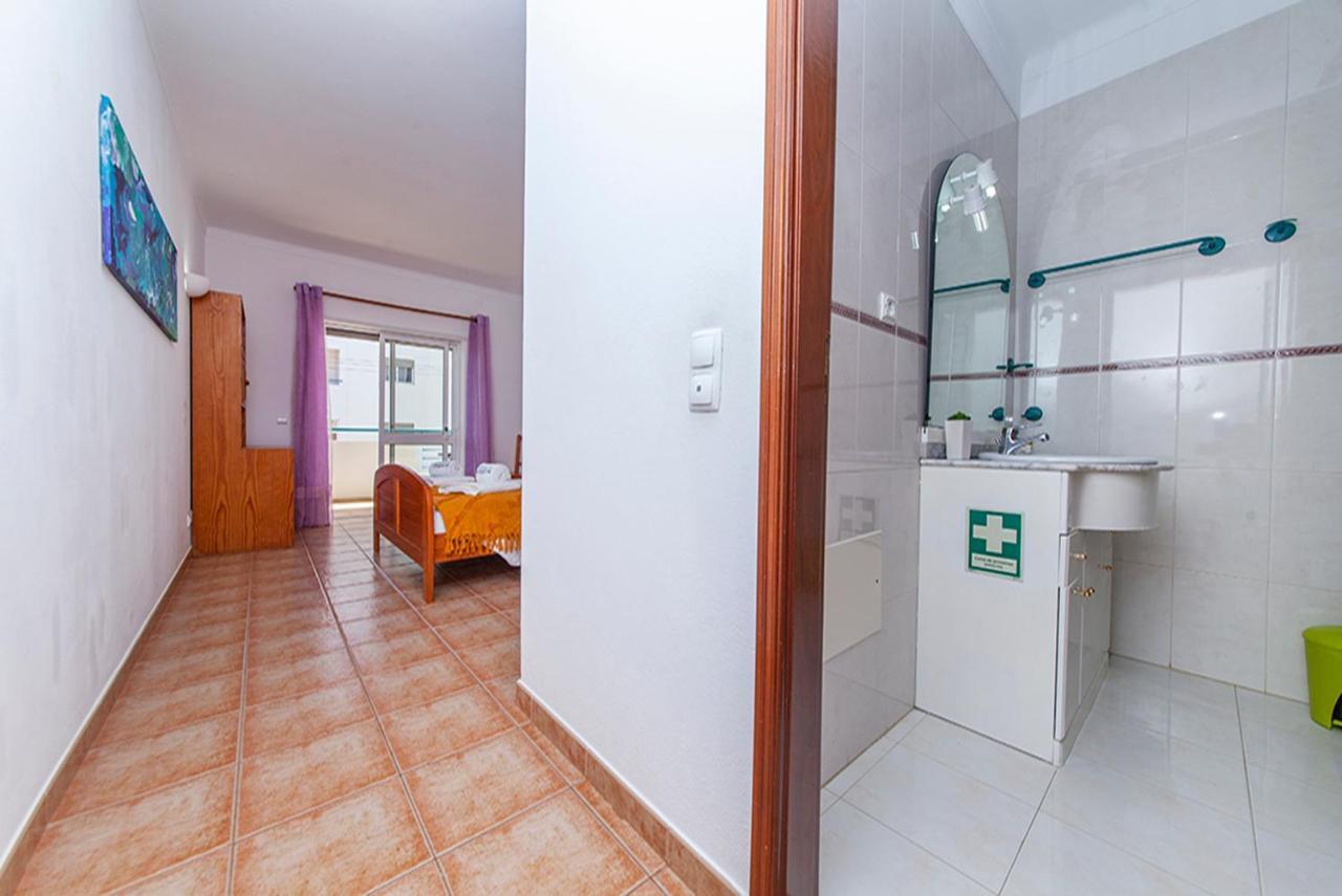 Feia-Traia Vestfuse Hotel ลากอส ภายนอก รูปภาพ